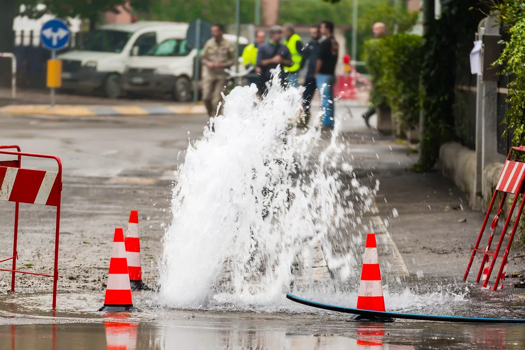 PE0721_water-main-break.jpg