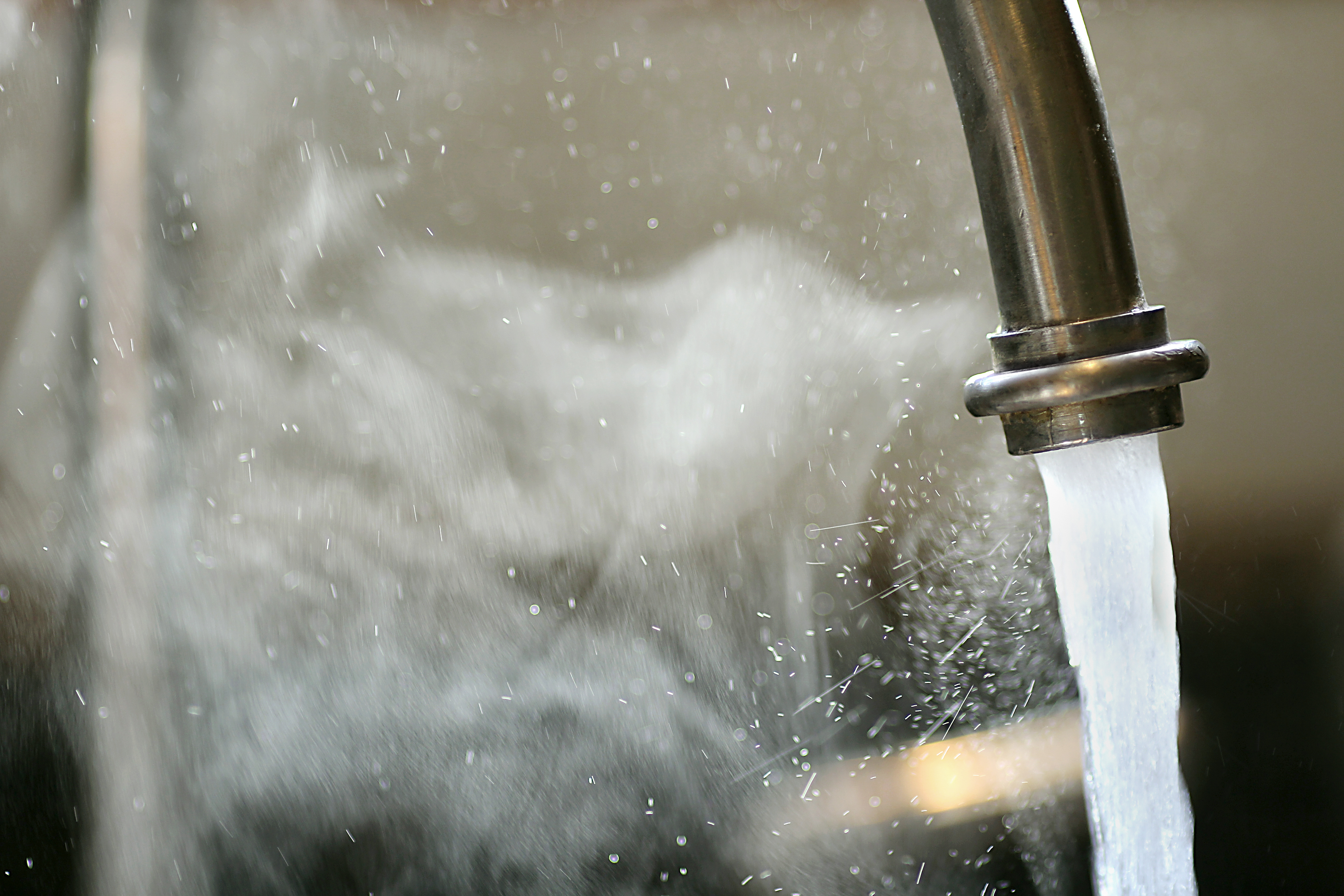 PE1021_hot-water-from-faucet.jpg