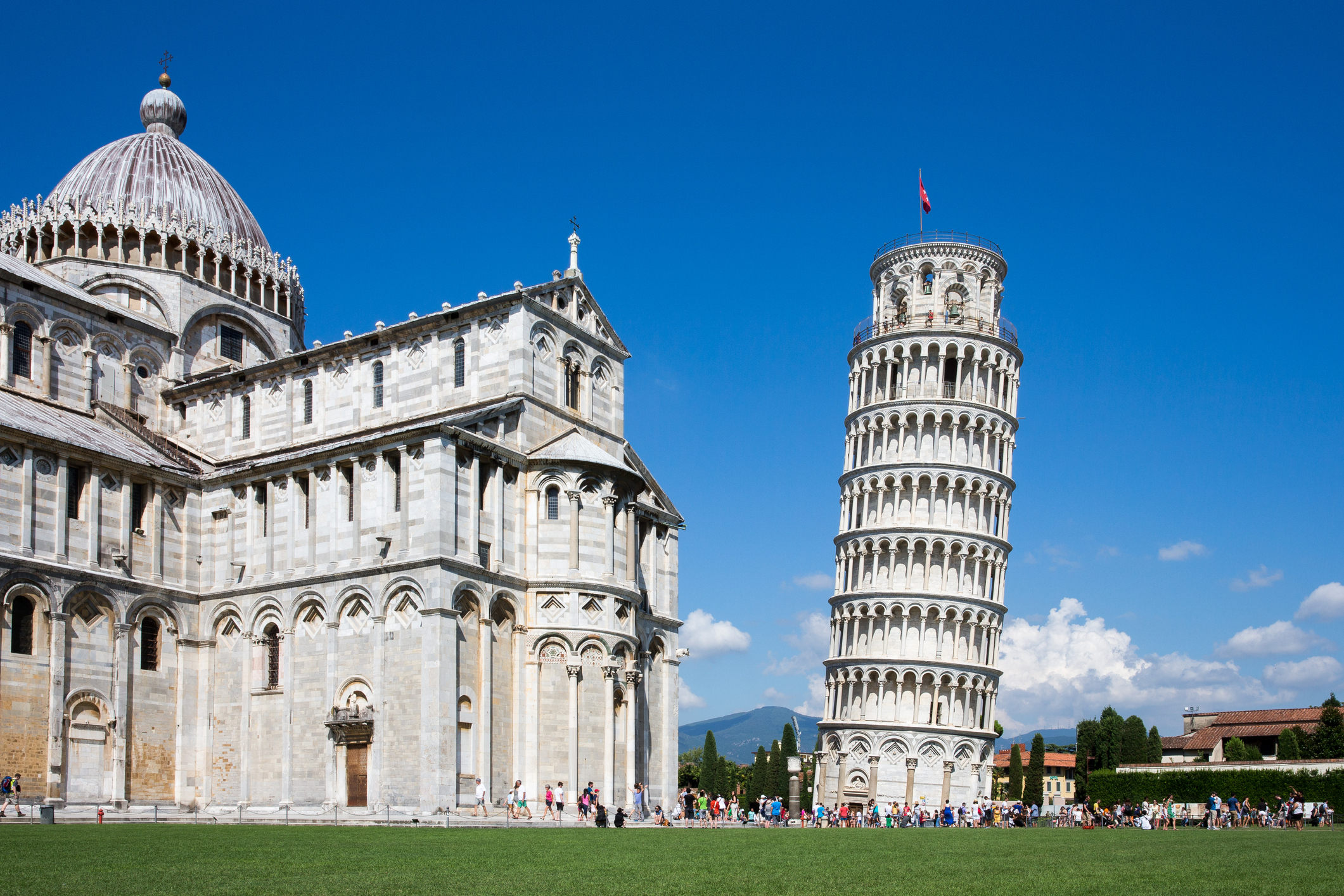 PE0222_Leaning-Tower-of-Pisa.jpg