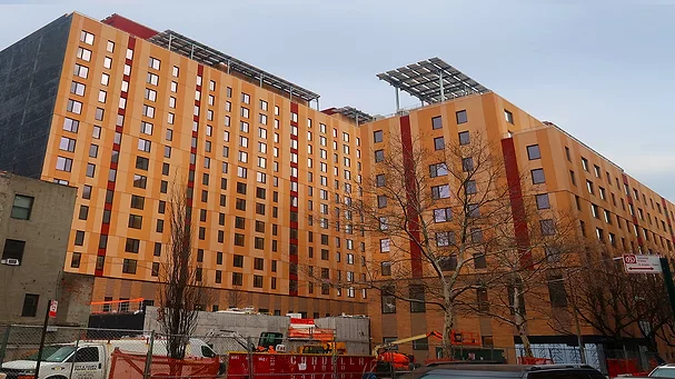 PE0422_Nagy-Sendero Verde 2.jpg