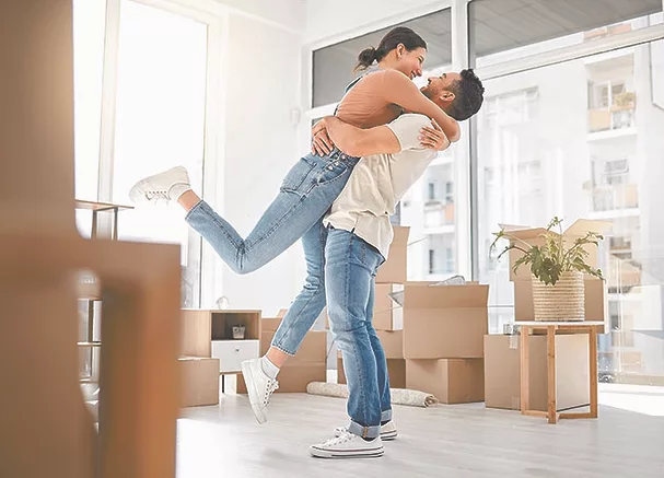 TW0823_couple excited about buying house.jpg