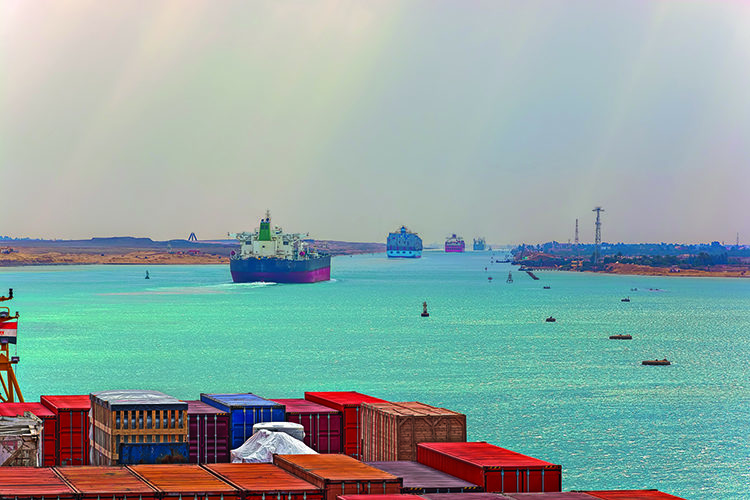 TW1023_ships entering Suez Canal.jpg