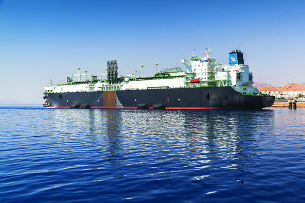TW0424_oil tanker in Red Sea.jpg