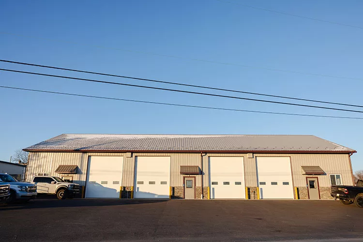 PHCN0325_Soukup-New Shop (1).jpg