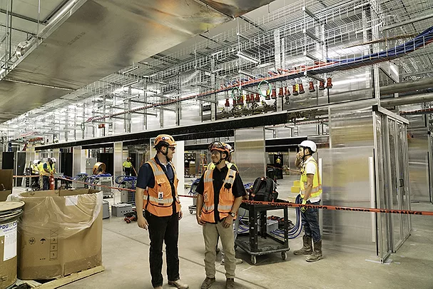 PHCN0425_on-site at liquid-cooled data center.jpg