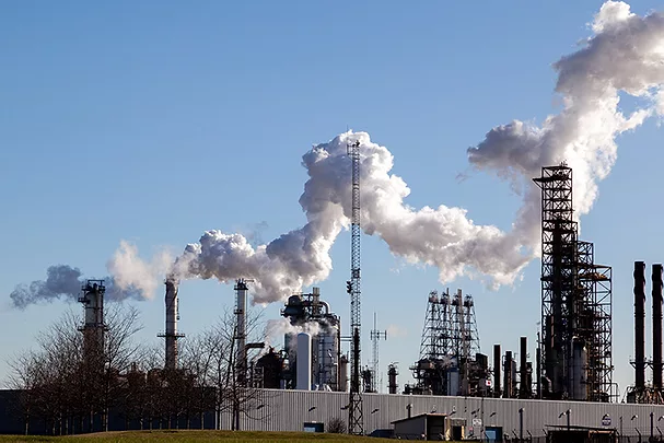 PE1025_oil refinery.jpg