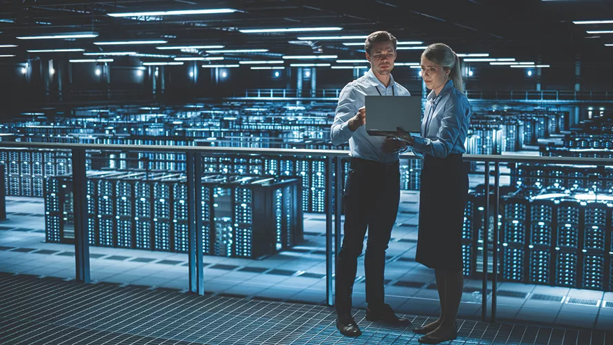 TW0126_data center server farm.jpg