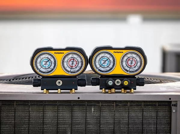 Fieldpiece Analog Gauge Sets.jpg