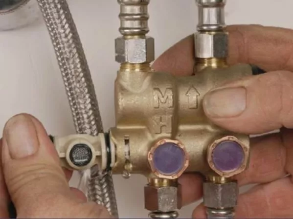 Watts LFUSG-CS Under Sink Guardian.jpg