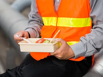 Daily wellness and nutrition habits for trades professionals