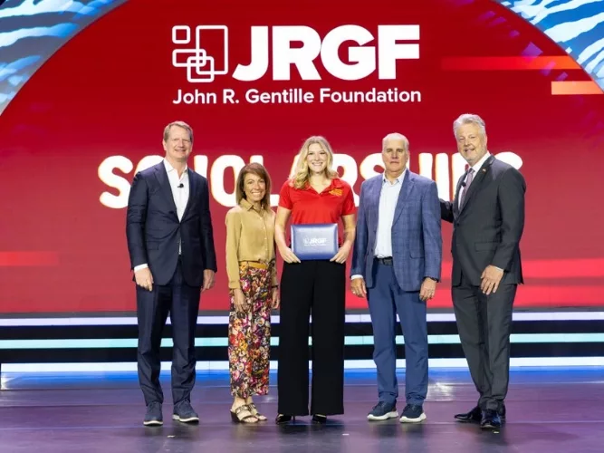 Rileigh Manuel Receives Rick and Debbie Gopffarth Mechanical Construction Endowed Scholarship.jpg