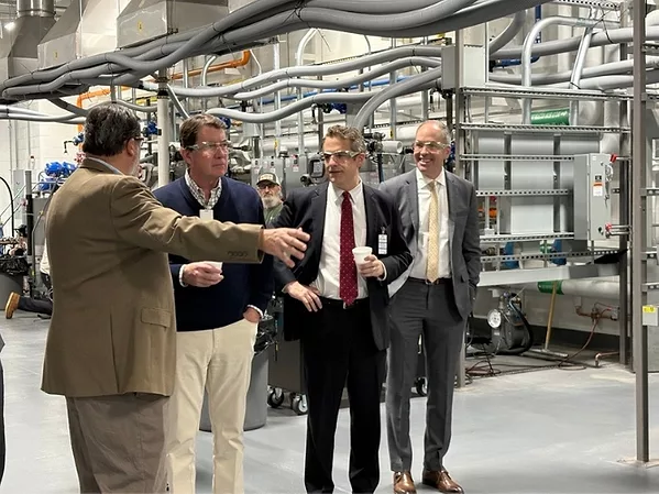 A. O. Smith Hosts U.S. Senator Bill Hagerty and U.S. Department of Energy 1.jpg