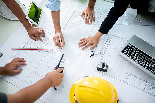 PE0626_Engineers collaborating.jpg