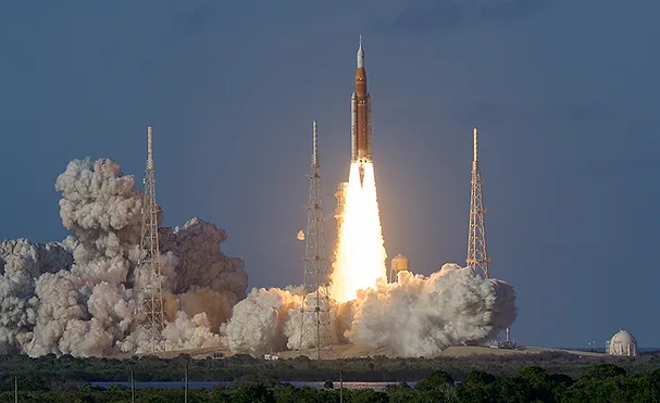 PE0626_NASA-Artemis II launch-2026.jpg