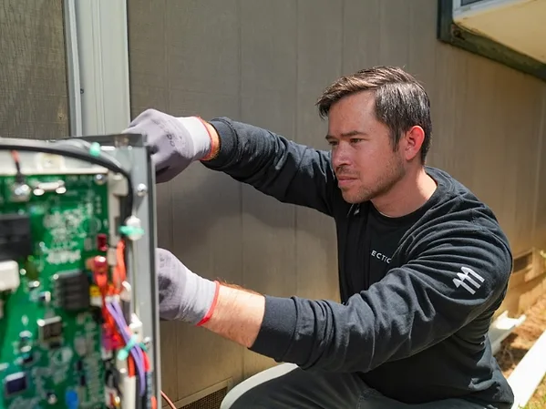 New Report Highlights Record Growth for Heat Pumps.jpg