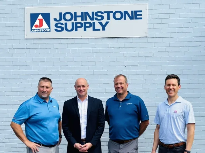 Rep. Greg Landsman Visits Johnstone Supply Cincinnati Training Facility.jpg