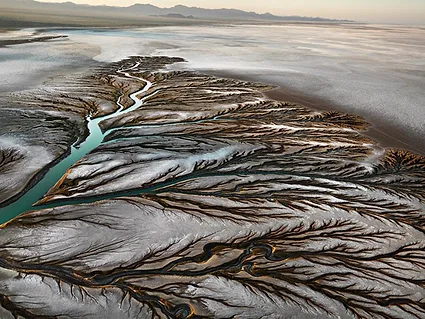 Franklin electric shares global water perspectives through burtynsky photography exhibit