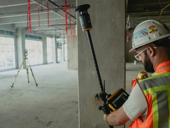 Trimble Unveils ST30 Smart Target for Optical Surveying .jpg