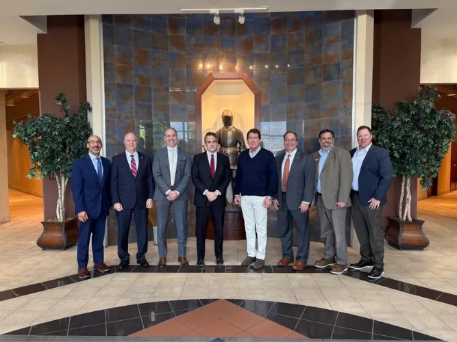 A. O. Smith Hosts U.S. Senator Bill Hagerty and U.S. Department of Energy 2.jpg