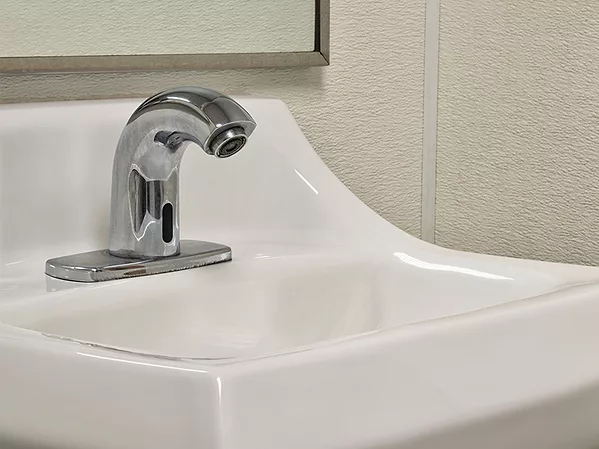 Benefits of Using Hands-Free Fixtures