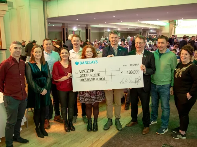 Combilift’s 100,000th Forklift Raises €100,000 for Children’s Charity 1.jpg