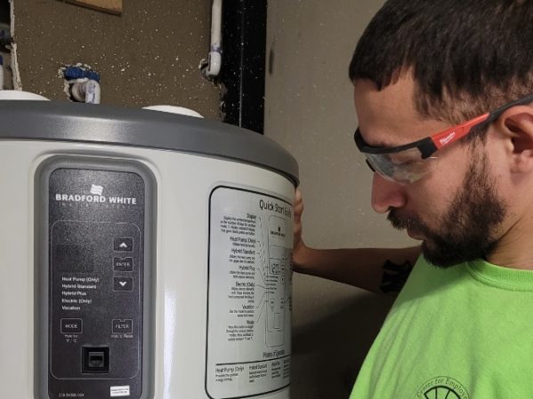 Bradford White Donates Energy Efficient Heat Pump Water Heaters to Training Centers Across California.jpg