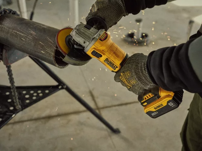 DEWALT Grinders and Metal Cutting Circular Saw 3.jpg