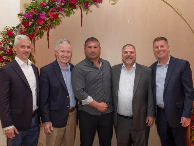 METUS Recognizes Top Distributors at 2025 Diamond Leadership Awards Ceremony.jpg