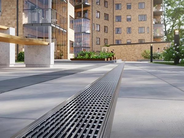 BLÜCHER Linea Trench Drain.jpg