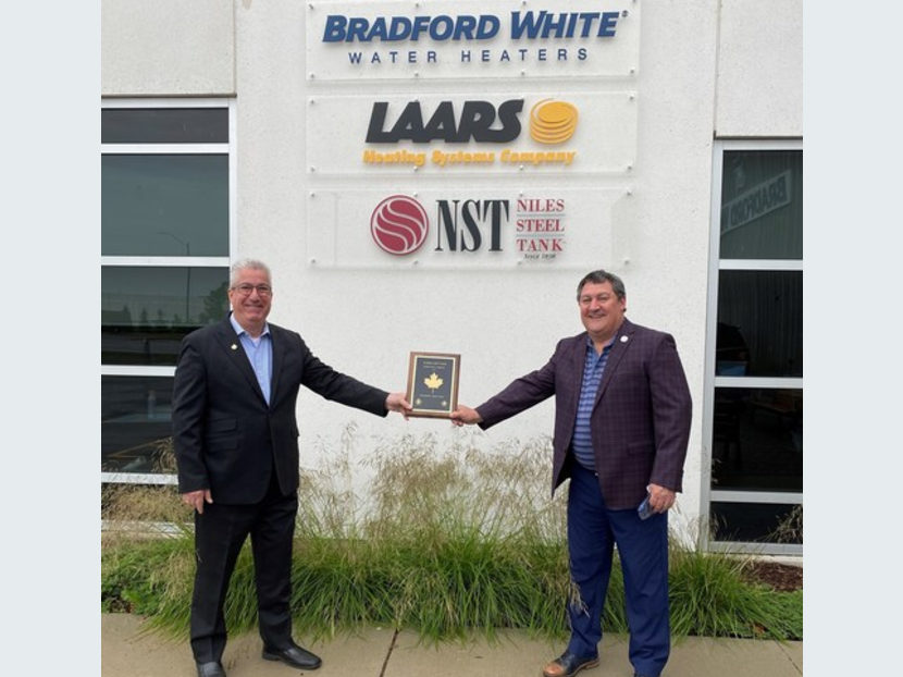 Bradford White Canada Wins Inaugural CIPH Golden Leaf Award
