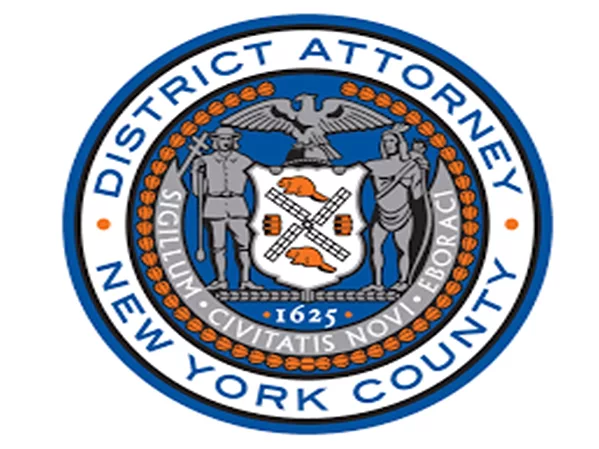 Contractors, Bloomberg Executives Indicted in Alleged Kickback Scheme