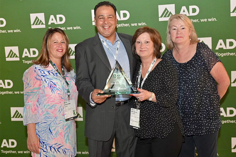 AD Decorative Brands Attendees Were “All In” at Second Annual Meeting 4