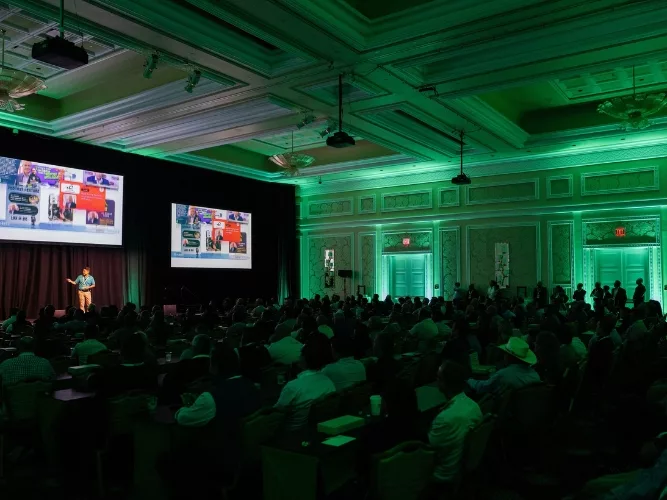 Fujitsu National Distributor Conference Held in Boston 2.jpg