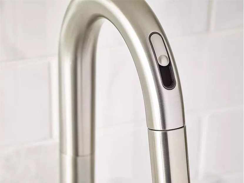 American Standard Beale Kitchen Faucet with Selectronic Hands-Free Technology 2