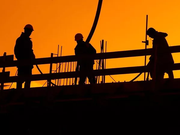 Dive Brief-Contractors Shine a Light on Industry’s Suicide Problem.jpg